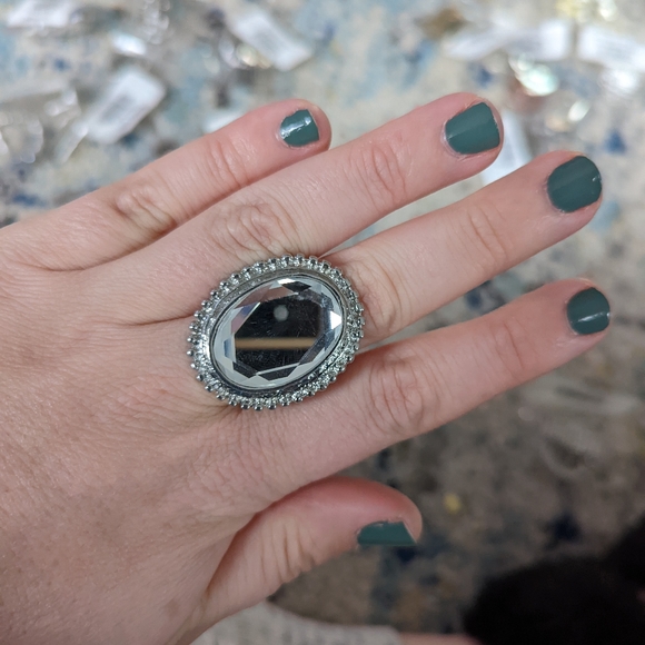 5/$20 Paparazzi Bow Down White Ring